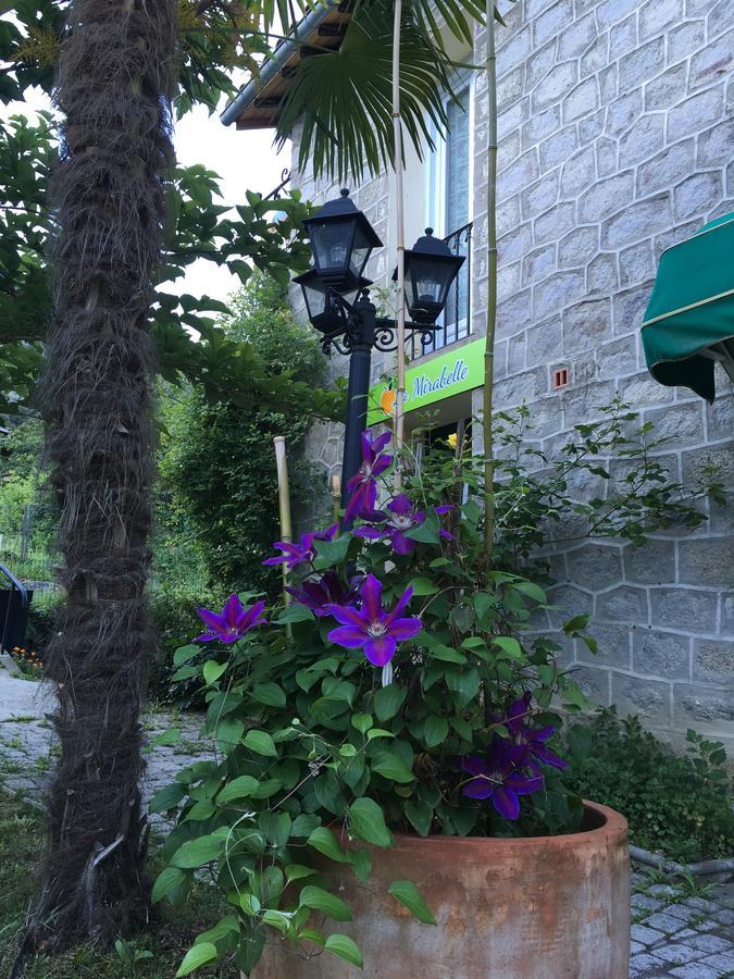 La Mirabelle-Casteil Country House Hostal Exterior foto