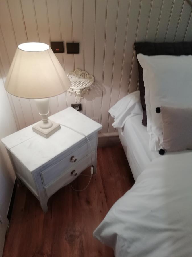 La Mirabelle-Casteil Country House Hostal Exterior foto