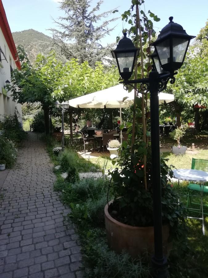 La Mirabelle-Casteil Country House Hostal Exterior foto