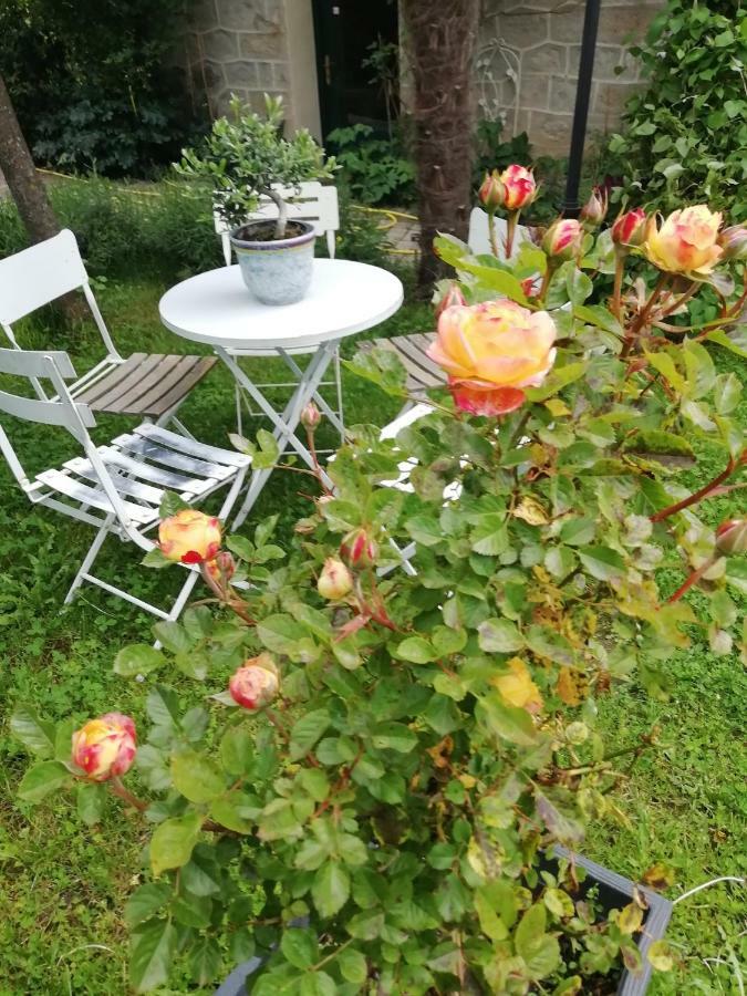 La Mirabelle-Casteil Country House Hostal Exterior foto