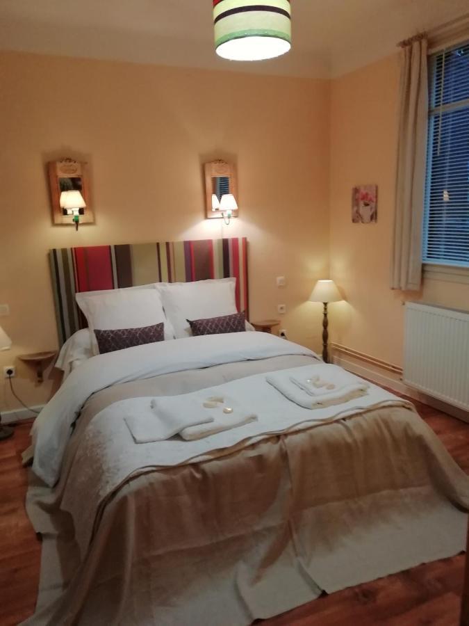 La Mirabelle-Casteil Country House Hostal Exterior foto
